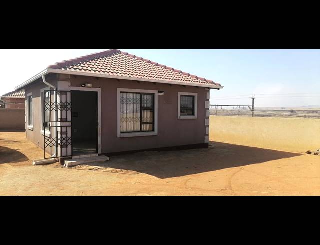 2 BEDROOM HOUSE FOR SALE IN BERGSIG